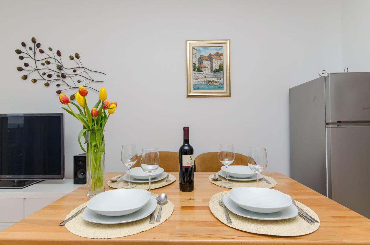 Spacious Apartment Smile With Terrace And Secure Garage Split Luaran gambar