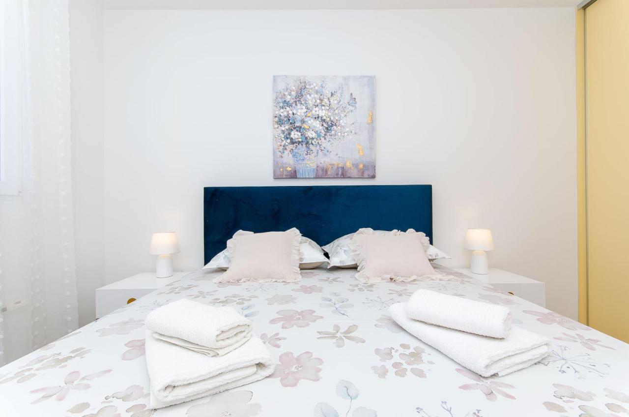 Spacious Apartment Smile With Terrace And Secure Garage Split Luaran gambar