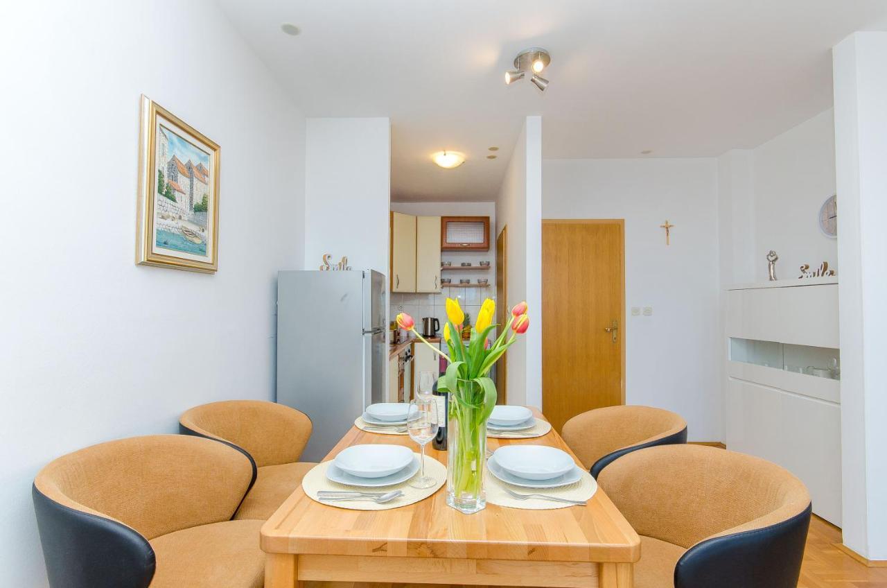 Spacious Apartment Smile With Terrace And Secure Garage Split Luaran gambar
